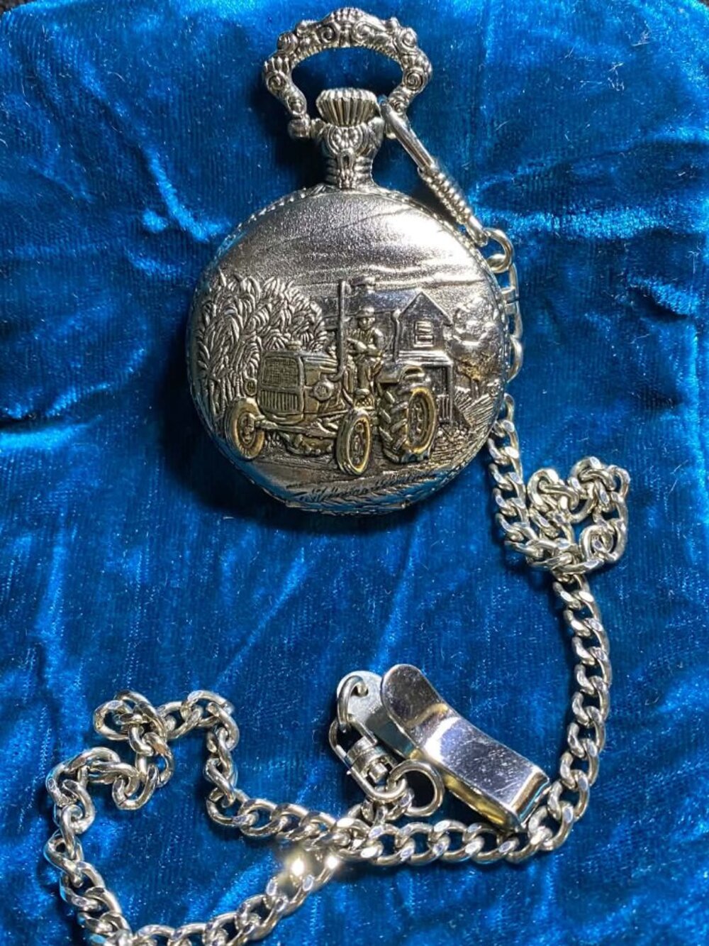 Vintage Penmans Quartz 3D Farmer Tractor Working Pocket Watch Hunter style case